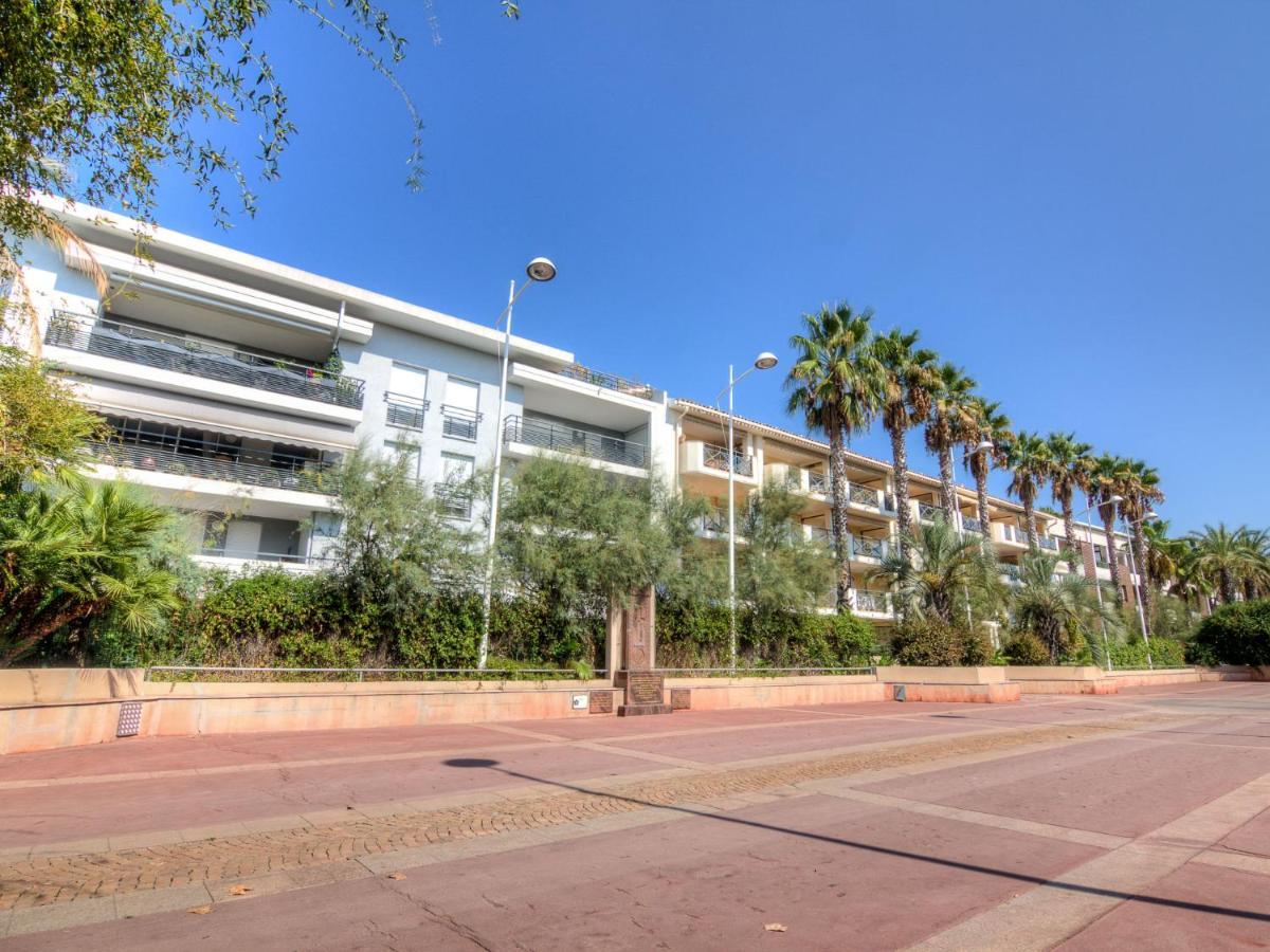 Apartment Le Magellan-2 By Interhome Сен-Рафаэль Экстерьер фото
